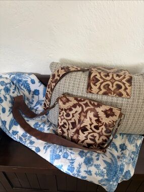 Genuine Leather Crossbody Bundle